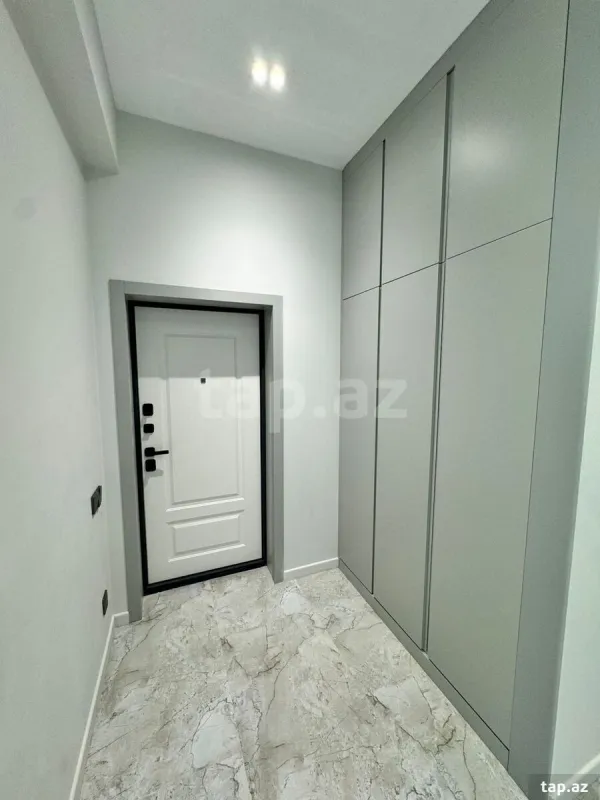 Satılır 3 otaqlı mənzil 98 m²