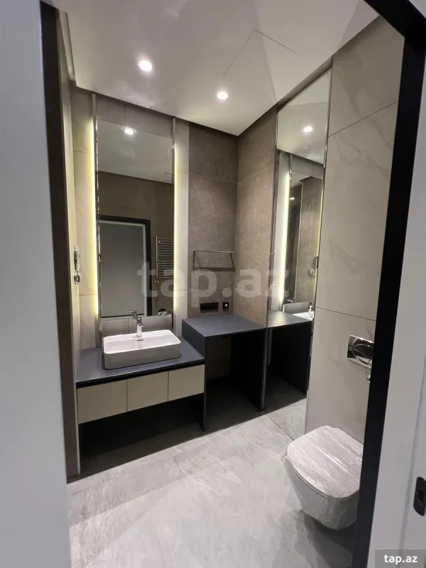 Satılır 2 otaqlı yeni tikili 74 m²