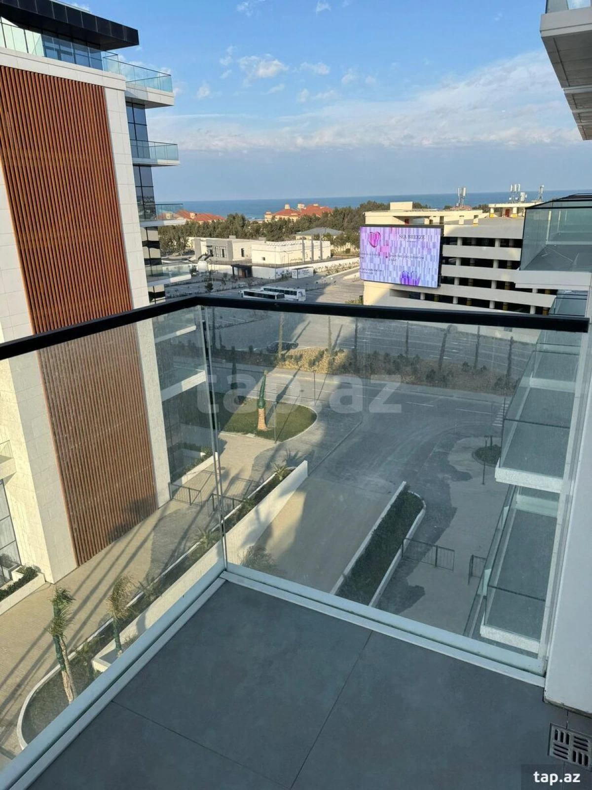 Satılır 2 otaqlı yeni tikili 74 m²