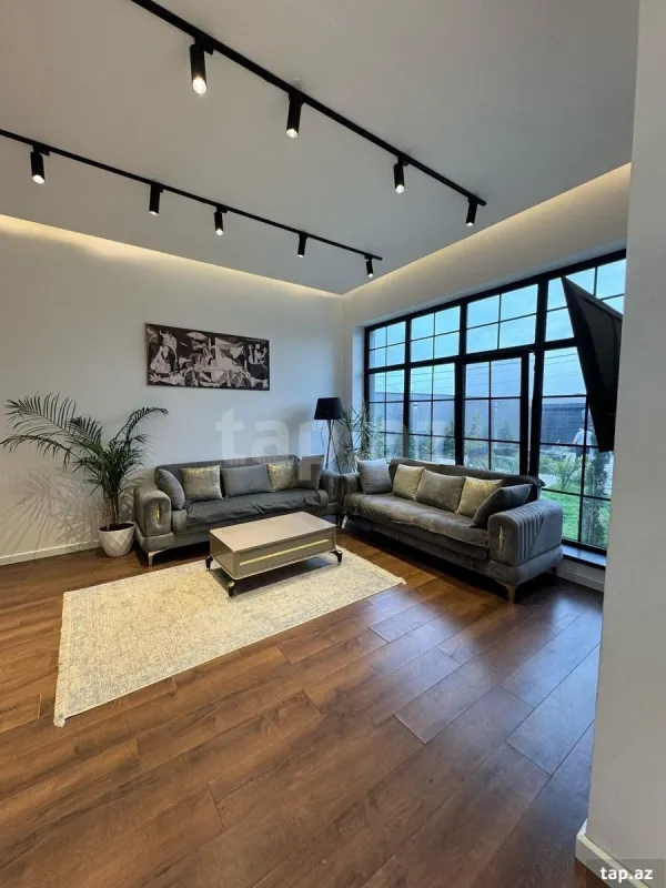 Kirayə verilir 5 otaqlı həyət evi