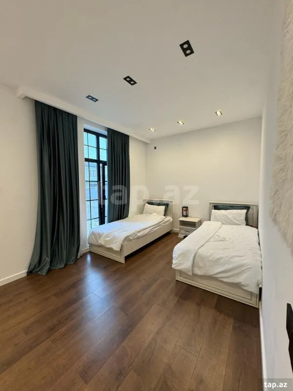 Kirayə verilir 5 otaqlı həyət evi