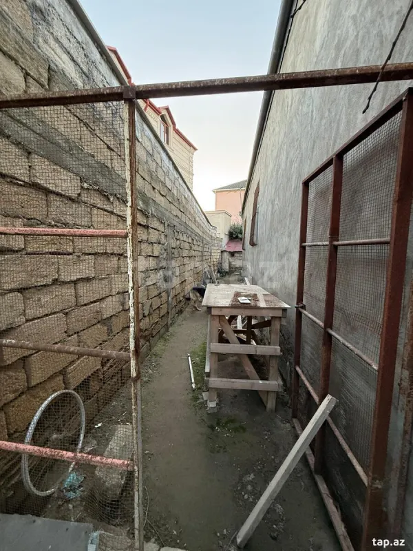 Satılır 4 otaqlı həyət evi