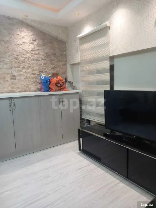 Kirayə verilir 2 otaqlı yeni tikili 50 m²