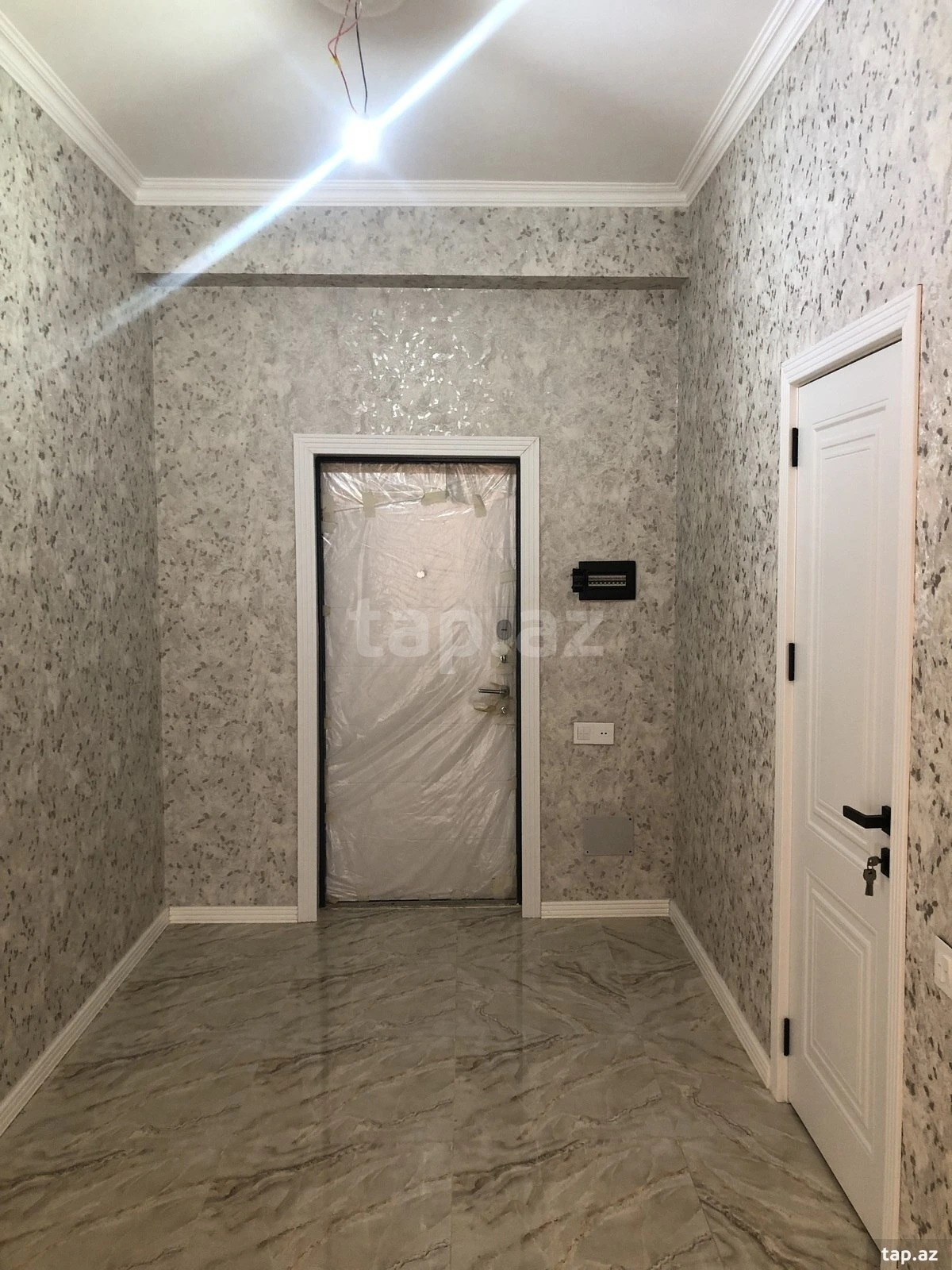 Satılır 3 otaqlı yeni tikili 114 m²