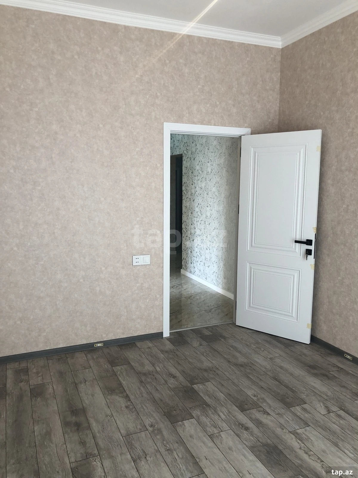 Satılır 3 otaqlı yeni tikili 114 m²
