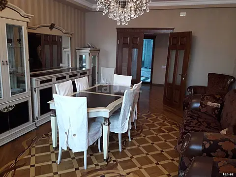 Kirayə verilir 3 otaqlı yeni tikili 110 m²