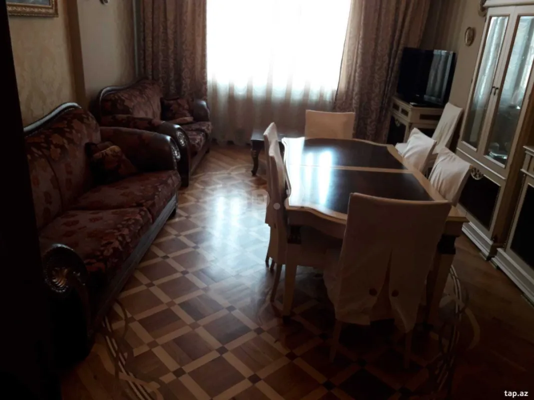 Kirayə verilir 3 otaqlı yeni tikili 110 m²