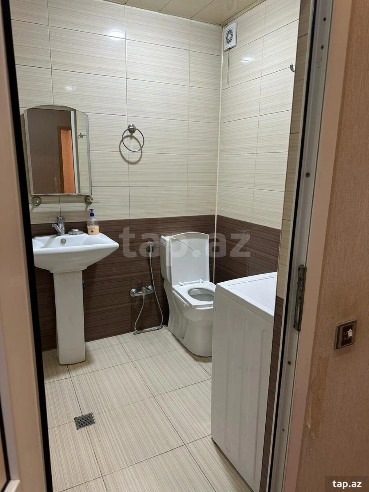 Kirayə verilir 3 otaqlı yeni tikili 81 m²