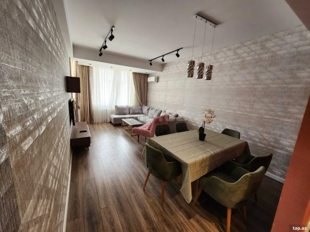 Satılır 3 otaqlı yeni tikili 100 m²