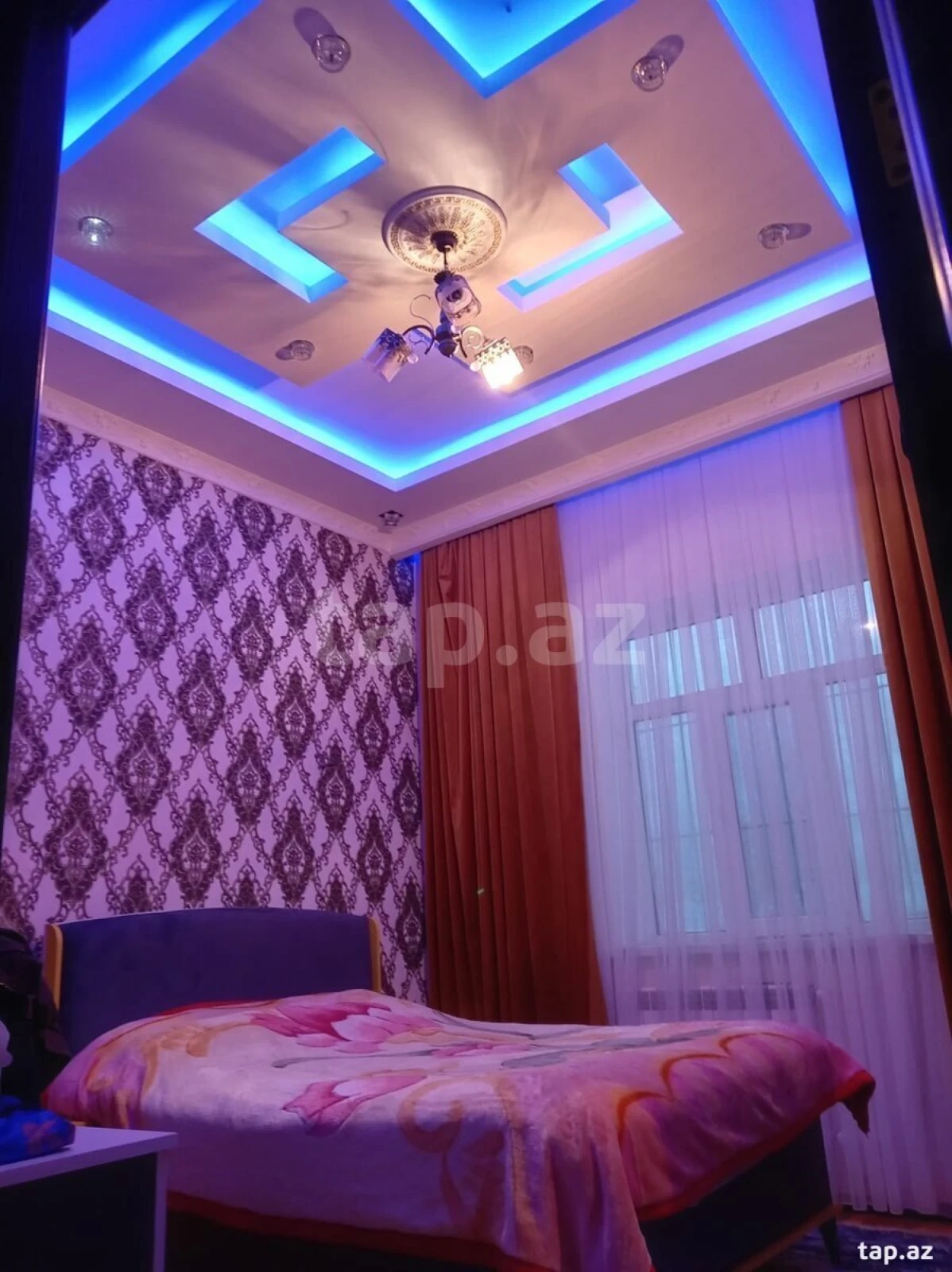 Satılır 5 otaqlı həyət evi