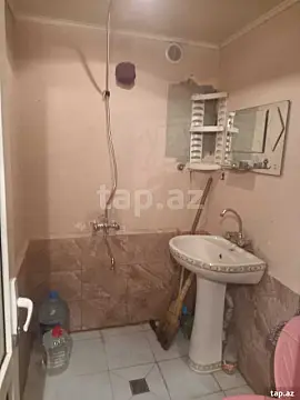 Kirayə verilir 2 otaqlı mənzil 45 m²