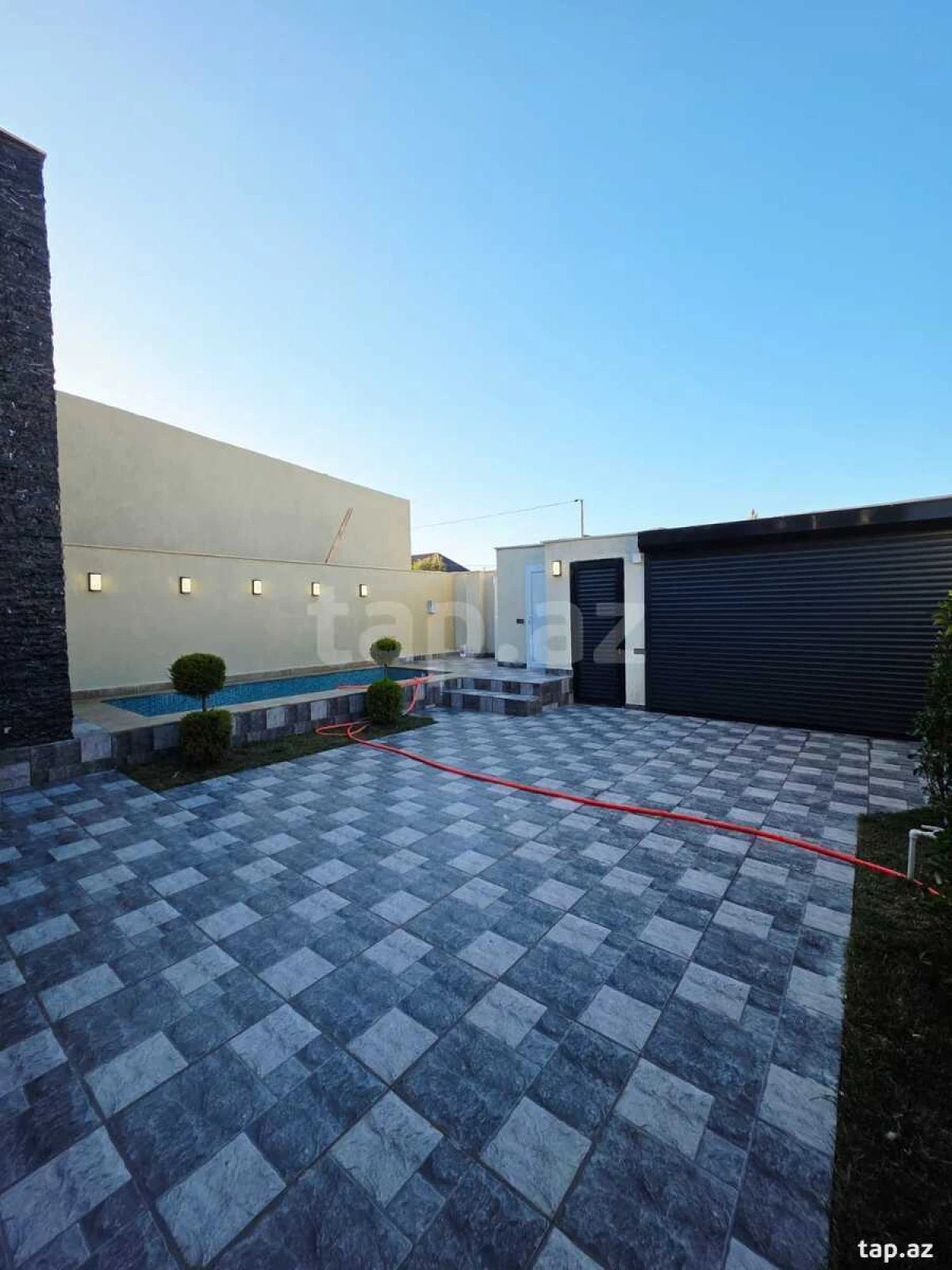 Satılır 4 otaqlı həyət evi 100 m²