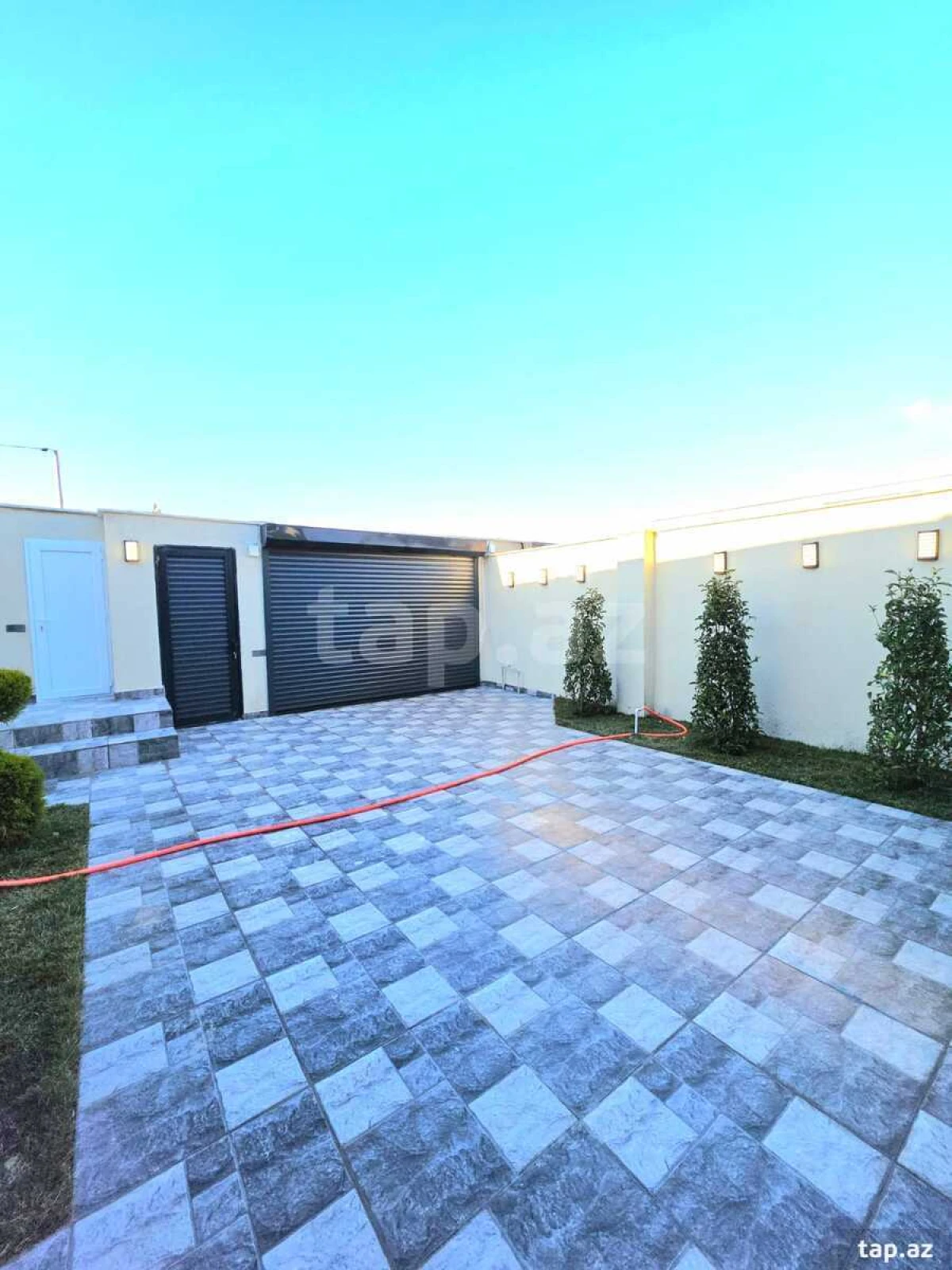 Satılır 4 otaqlı həyət evi 100 m²