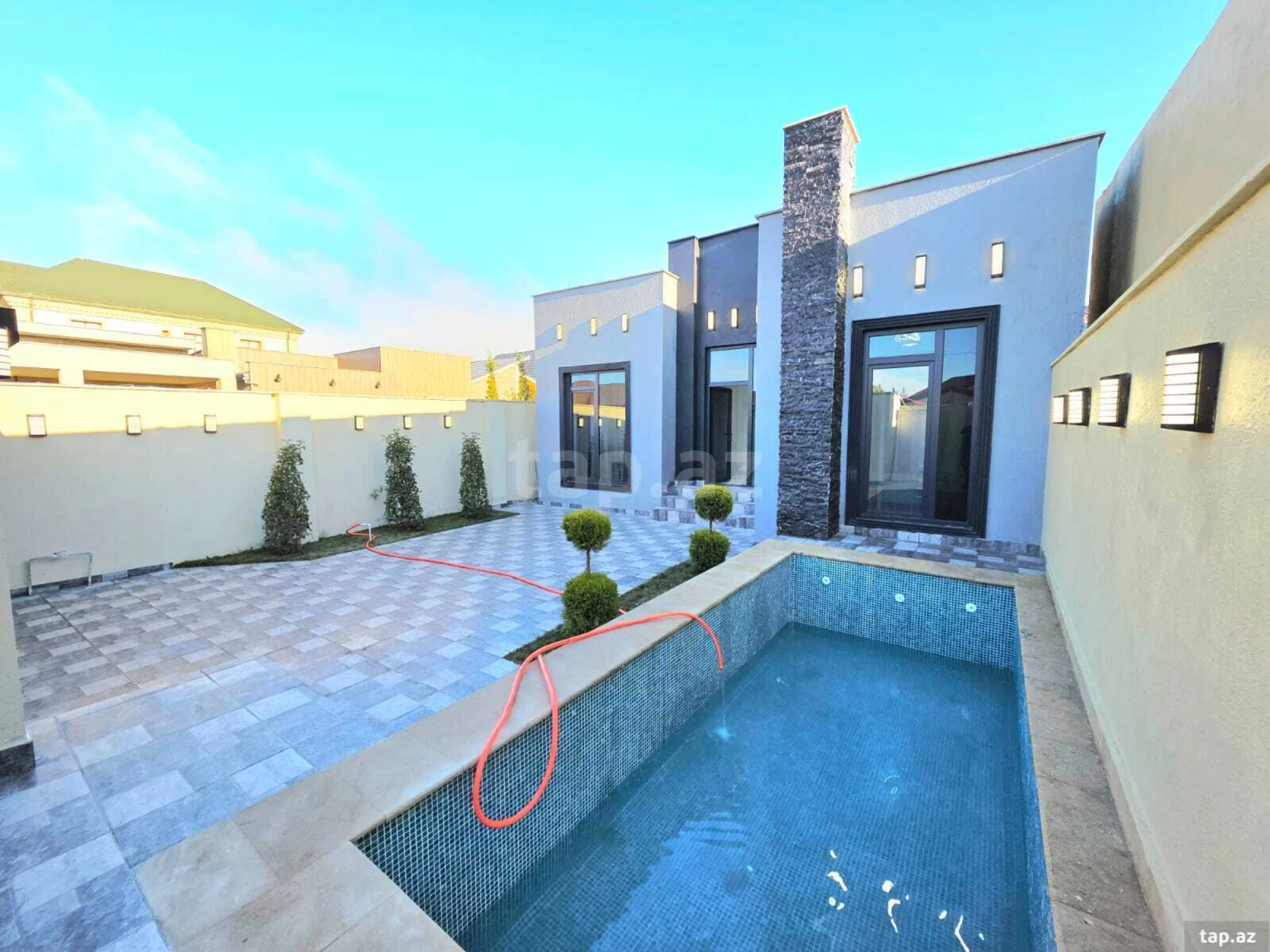 Satılır 4 otaqlı həyət evi 100 m²