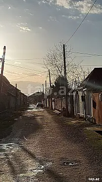 Satılır 8 otaqlı həyət evi