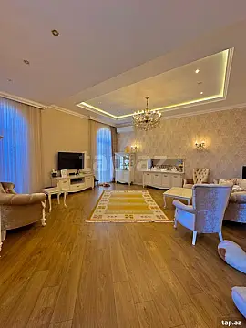 Satılır 6 otaqlı həyət evi