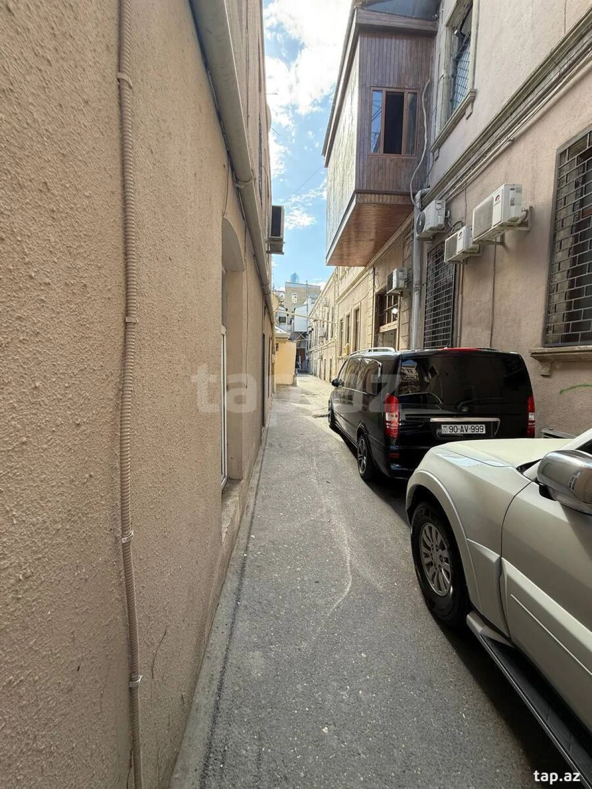 Satılır 3 otaqlı mənzil 67 m²