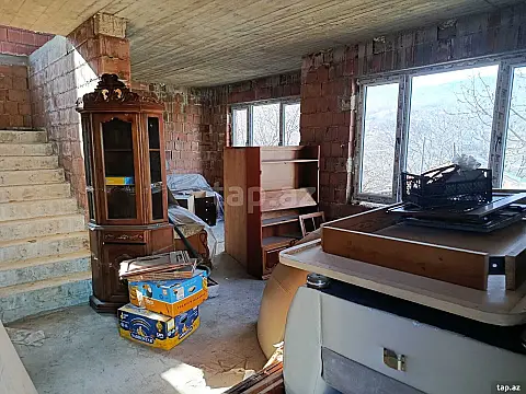 Satılır 5 otaqlı həyət evi