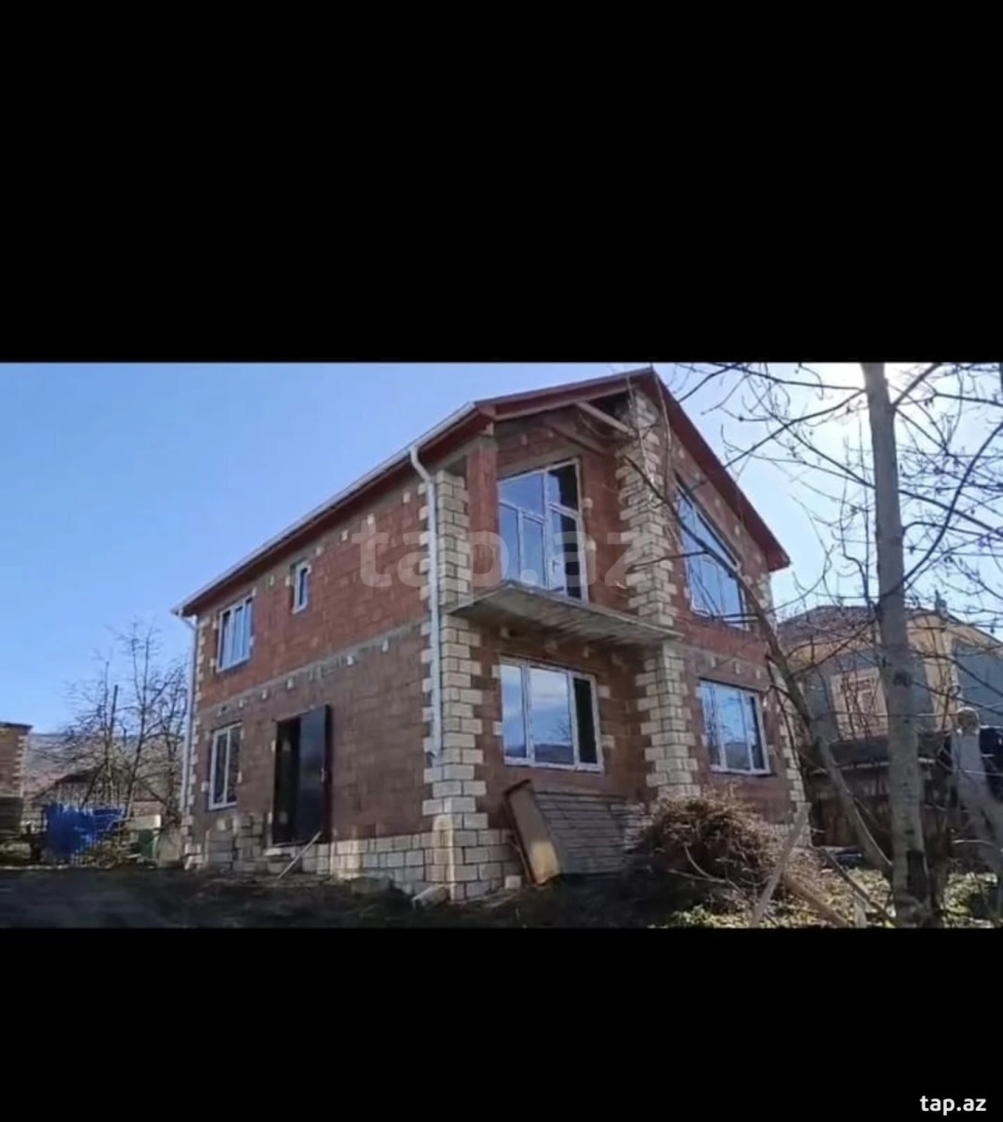 Satılır 5 otaqlı həyət evi