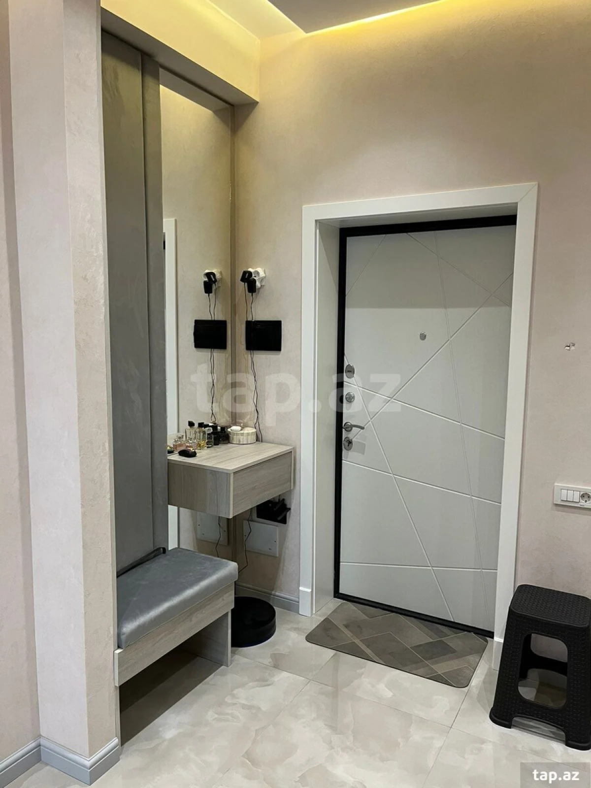 Kirayə verilir 2 otaqlı yeni tikili 52 m²