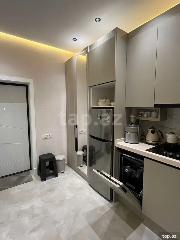 Kirayə verilir 2 otaqlı yeni tikili 52 m²
