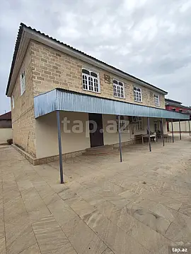 Satılır 6 otaqlı həyət evi