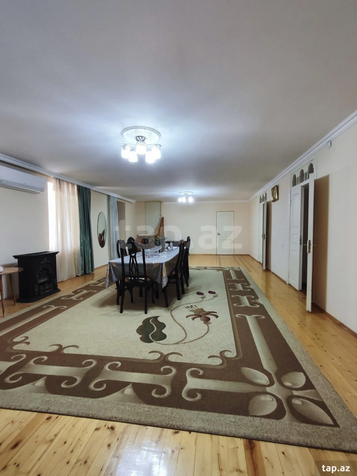 Satılır 6 otaqlı həyət evi