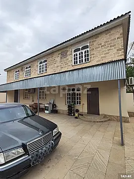 Satılır 6 otaqlı həyət evi