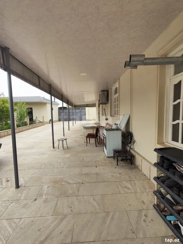 Satılır 6 otaqlı həyət evi