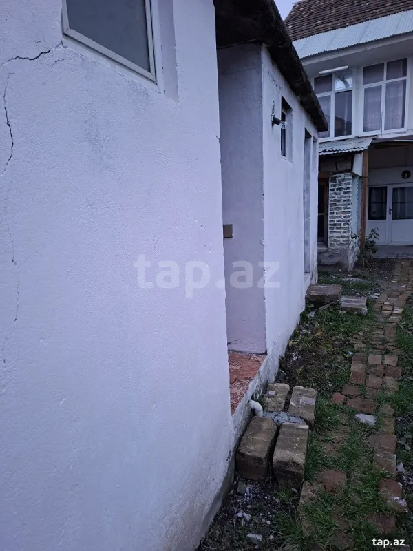 Satılır 3 otaqlı həyət evi