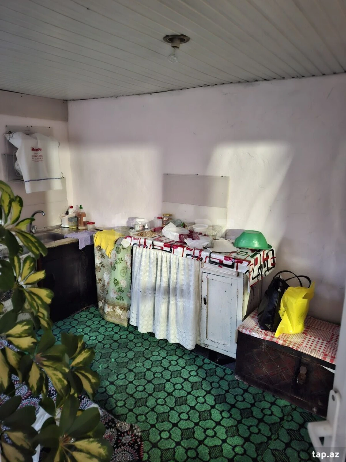 Satılır 3 otaqlı həyət evi