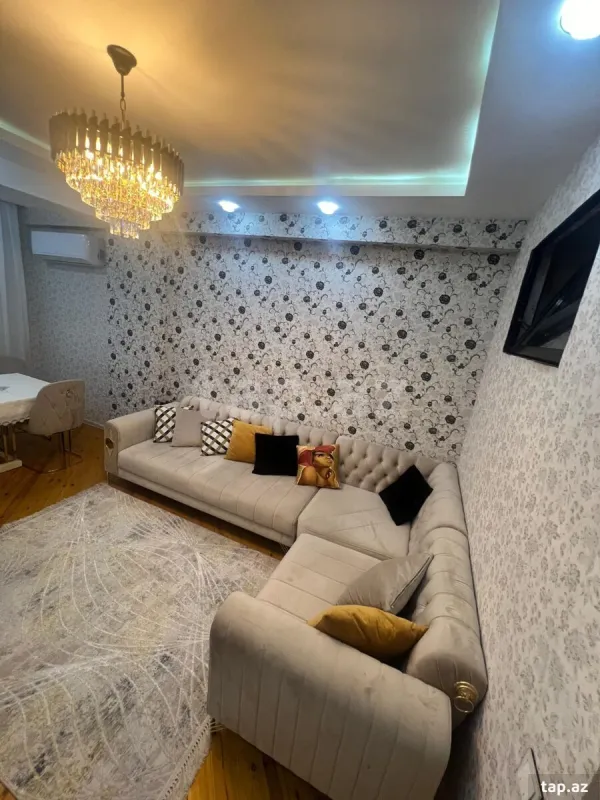 Kirayə verilir 2 otaqlı yeni tikili 70 m²