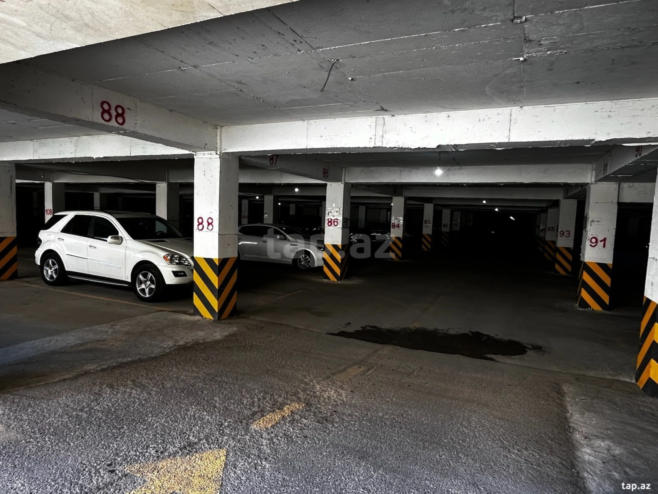 Satılır 2 otaqlı yeni tikili 65 m²