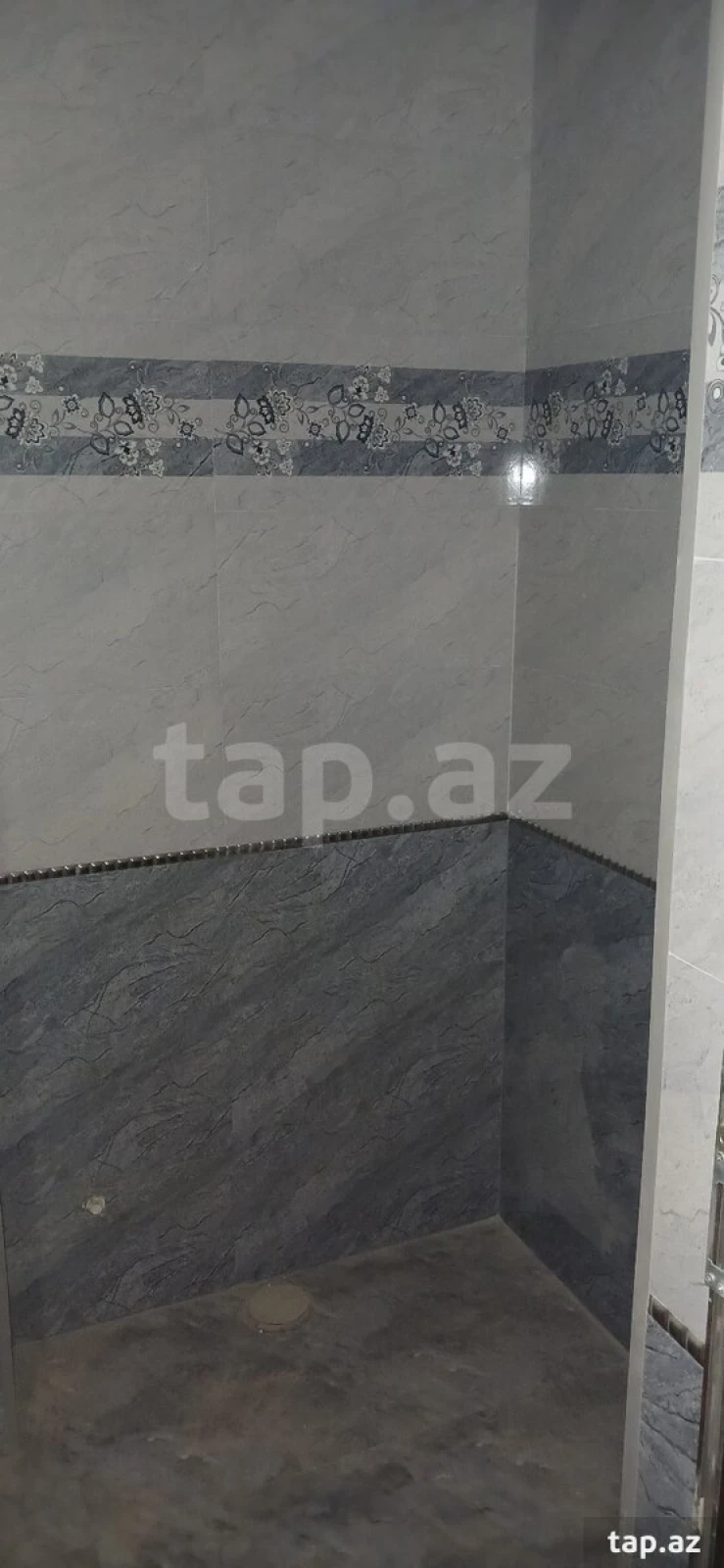 Satılır 7 otaqlı həyət evi