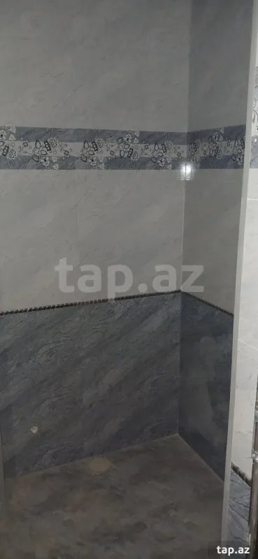 Satılır 7 otaqlı həyət evi