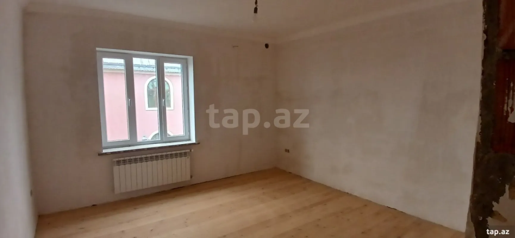 Satılır 7 otaqlı həyət evi