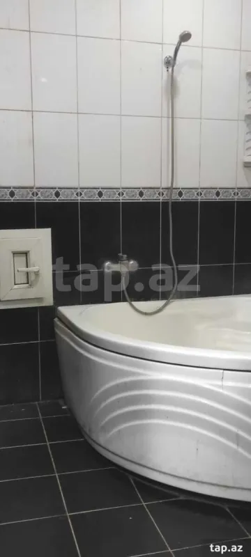 Satılır 2 otaqlı yeni tikili 72 m²
