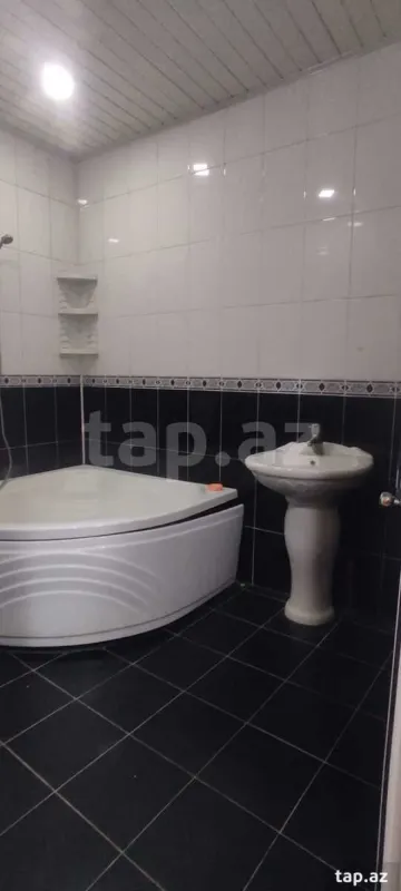 Satılır 2 otaqlı yeni tikili 72 m²
