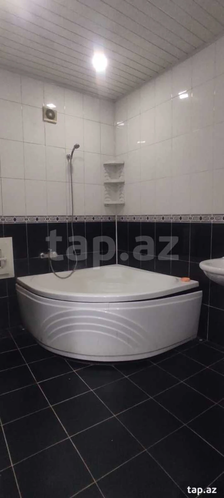 Satılır 2 otaqlı yeni tikili 72 m²