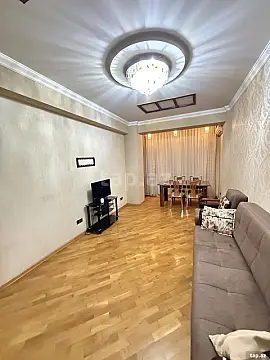 Kirayə verilir 2 otaqlı yeni tikili 70 m²