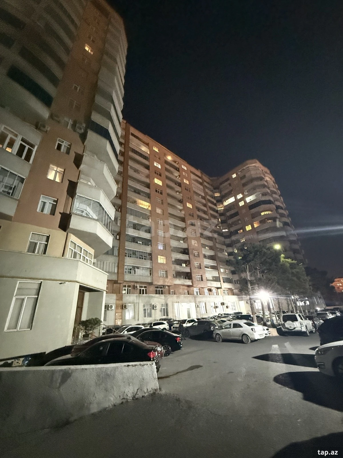 Kirayə verilir 2 otaqlı yeni tikili 70 m²