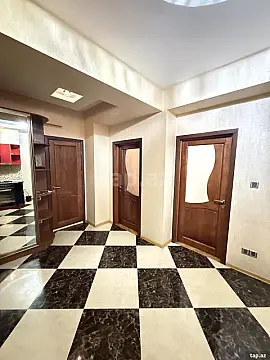 Kirayə verilir 2 otaqlı yeni tikili 70 m²
