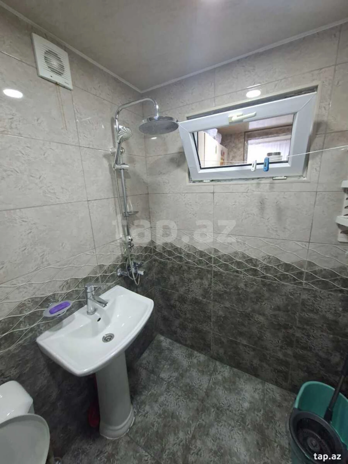 Satılır 2 otaqlı mənzil 60 m²