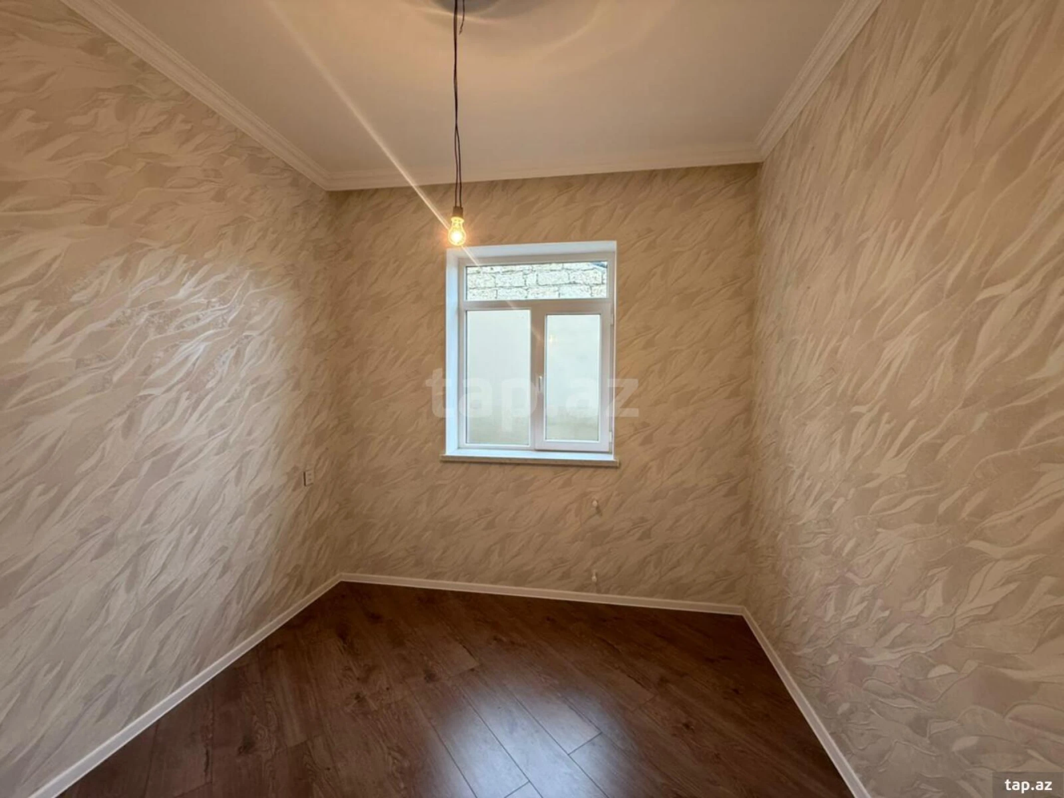 Satılır 4 otaqlı həyət evi