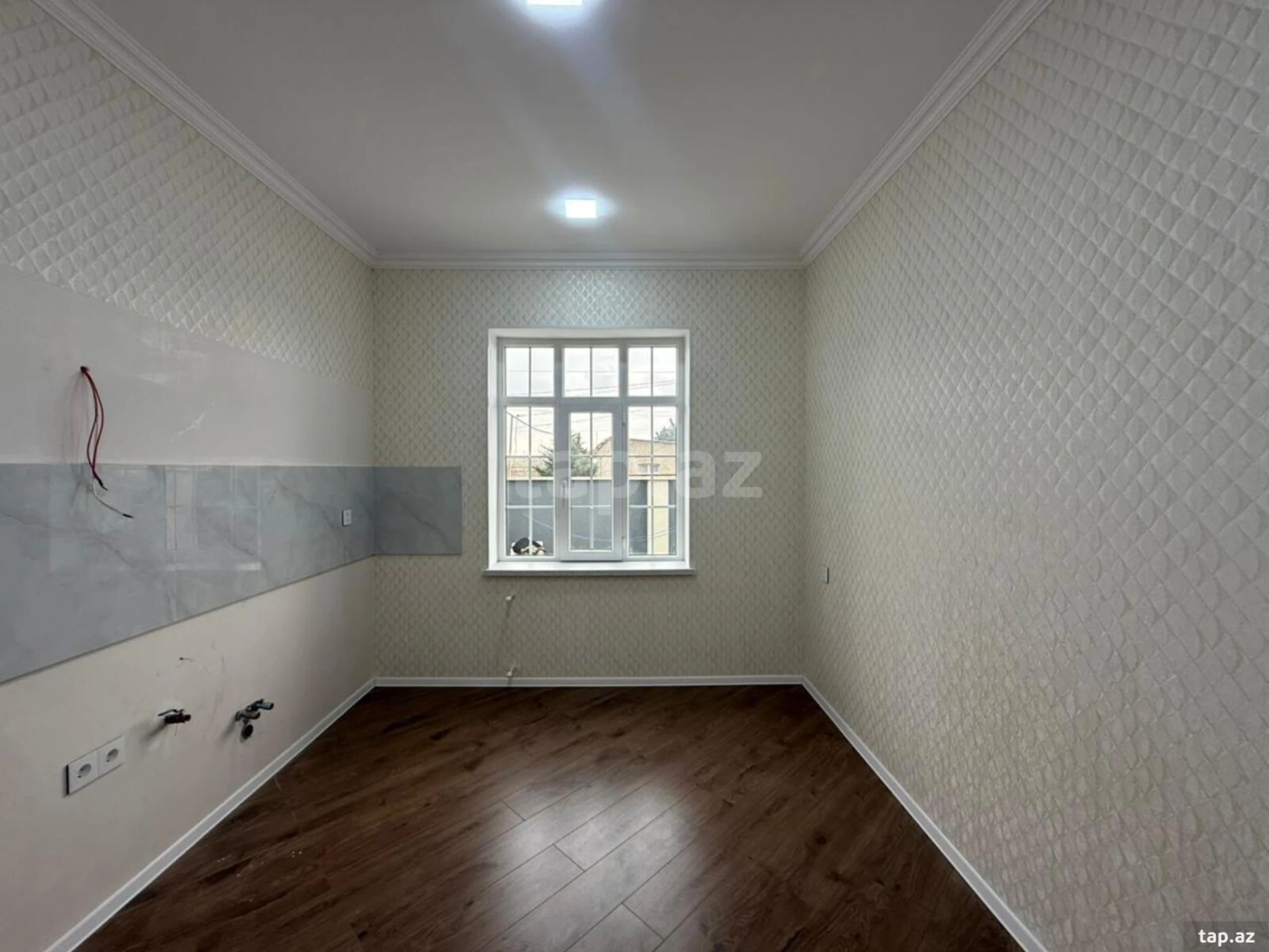 Satılır 4 otaqlı həyət evi