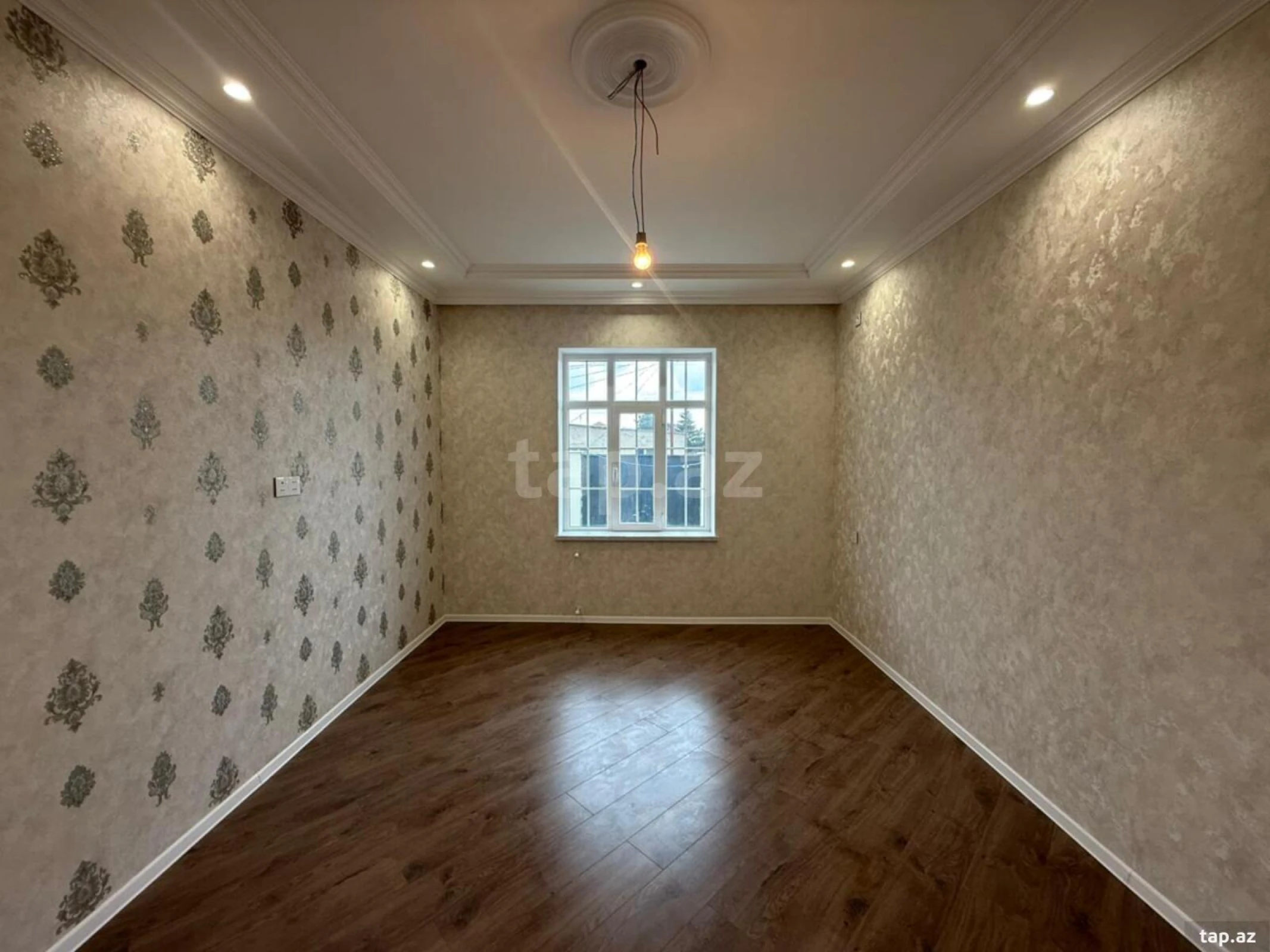 Satılır 4 otaqlı həyət evi