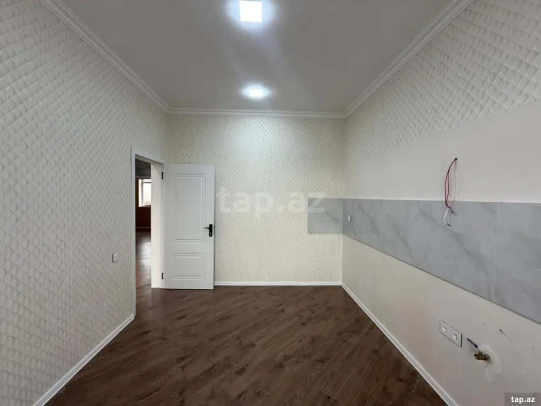 Satılır 4 otaqlı həyət evi