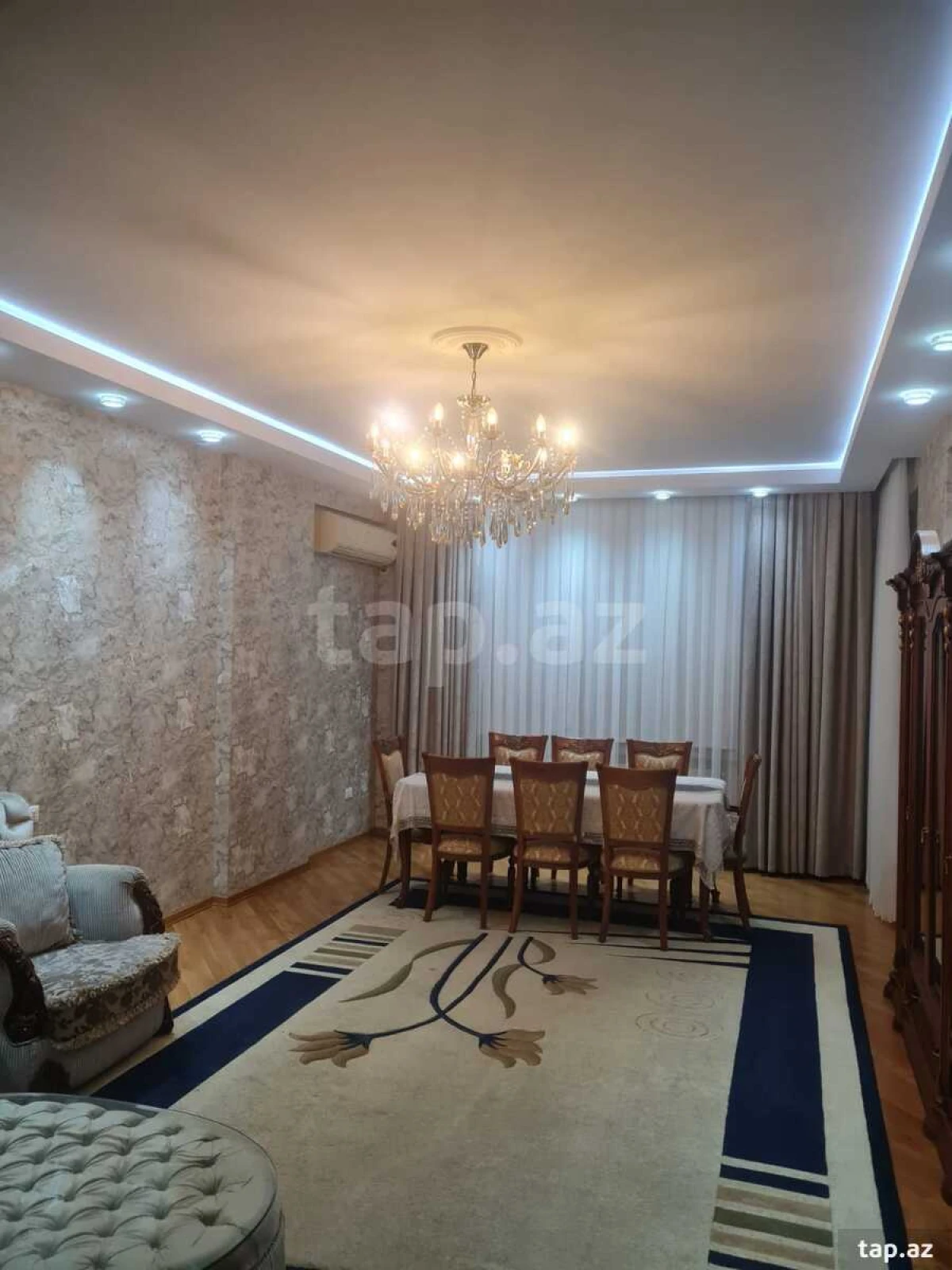 Kirayə verilir 3 otaqlı yeni tikili 145 m²
