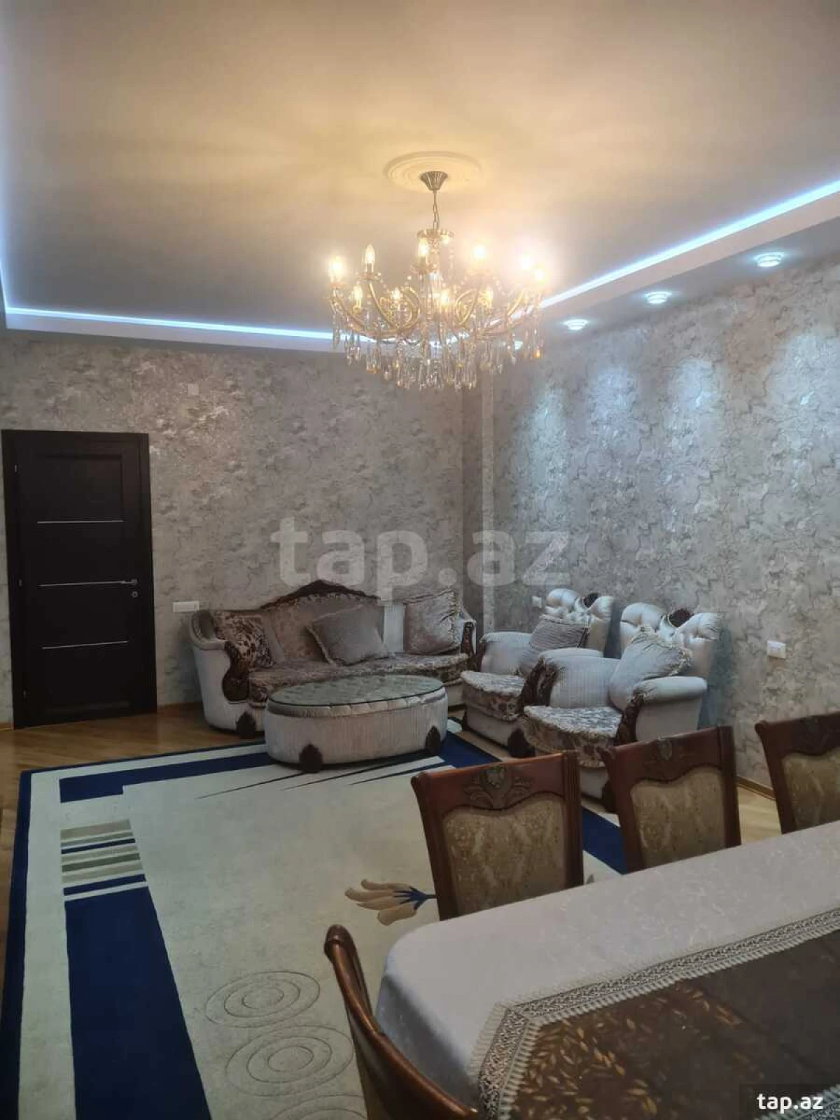 Kirayə verilir 3 otaqlı yeni tikili 145 m²