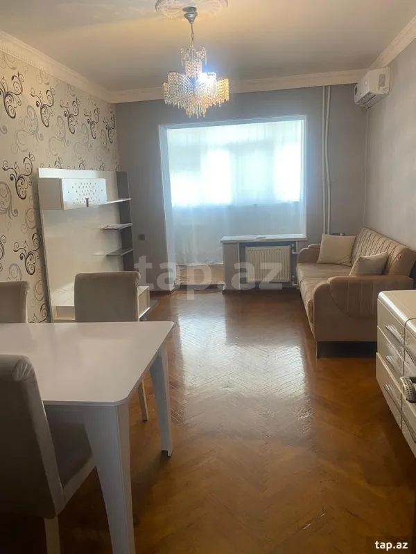 Kirayə verilir 2 otaqlı mənzil 65 m²